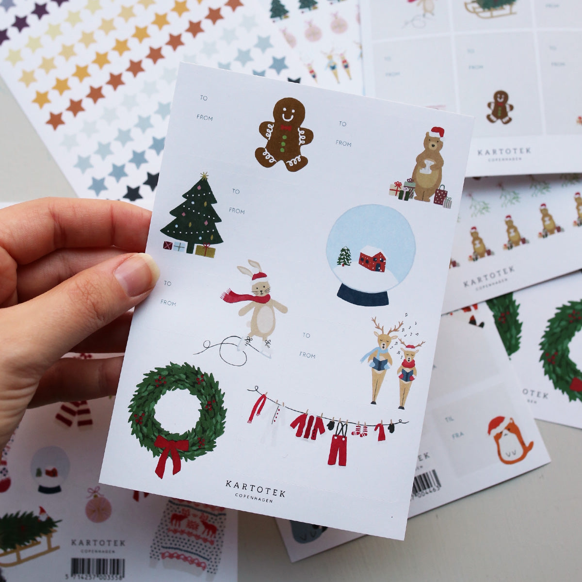 GIFT TAG STICKERS // CHRISTMAS