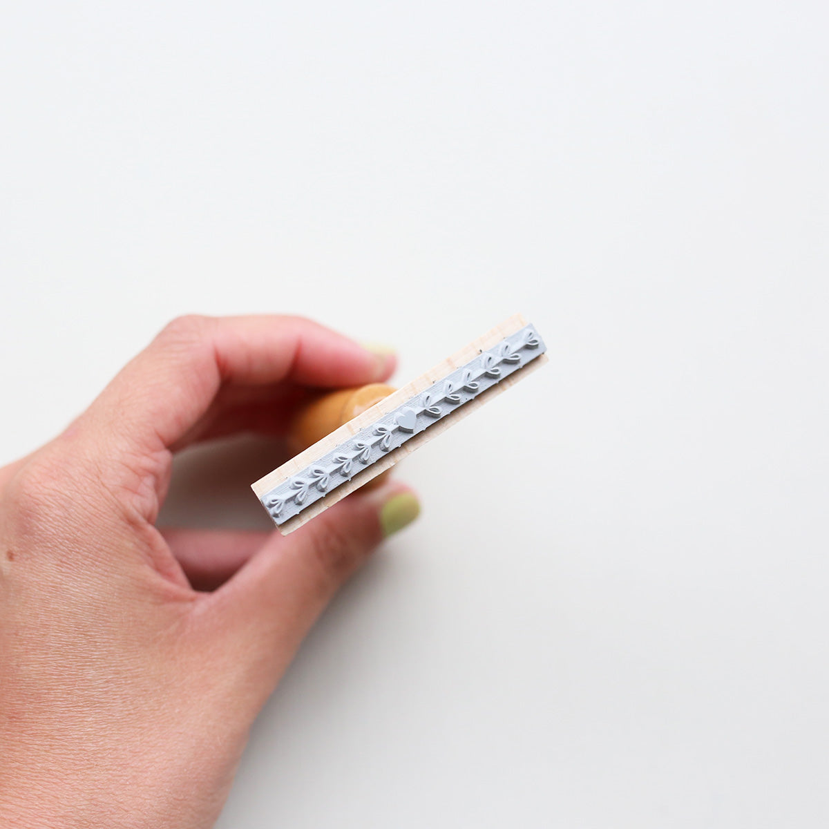 STAMP // LOVE LEAF VINE