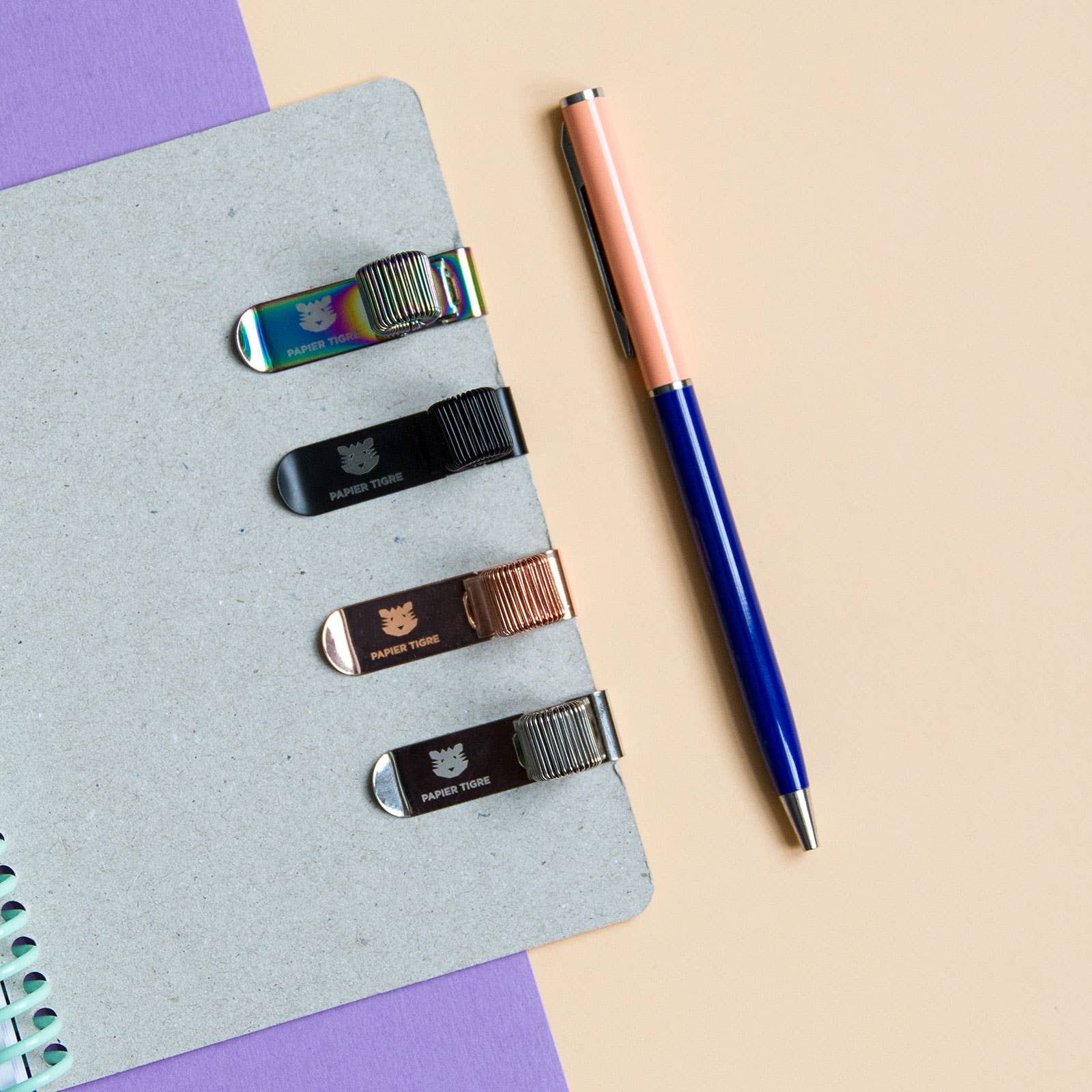 CLIP PEN HOLDER // BLACK