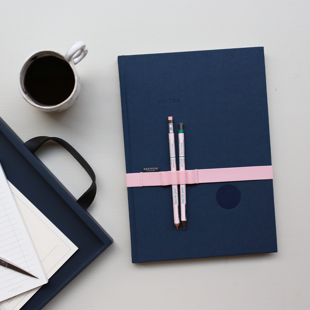 NOTEBOOK PEN STRAP A4 // PINK