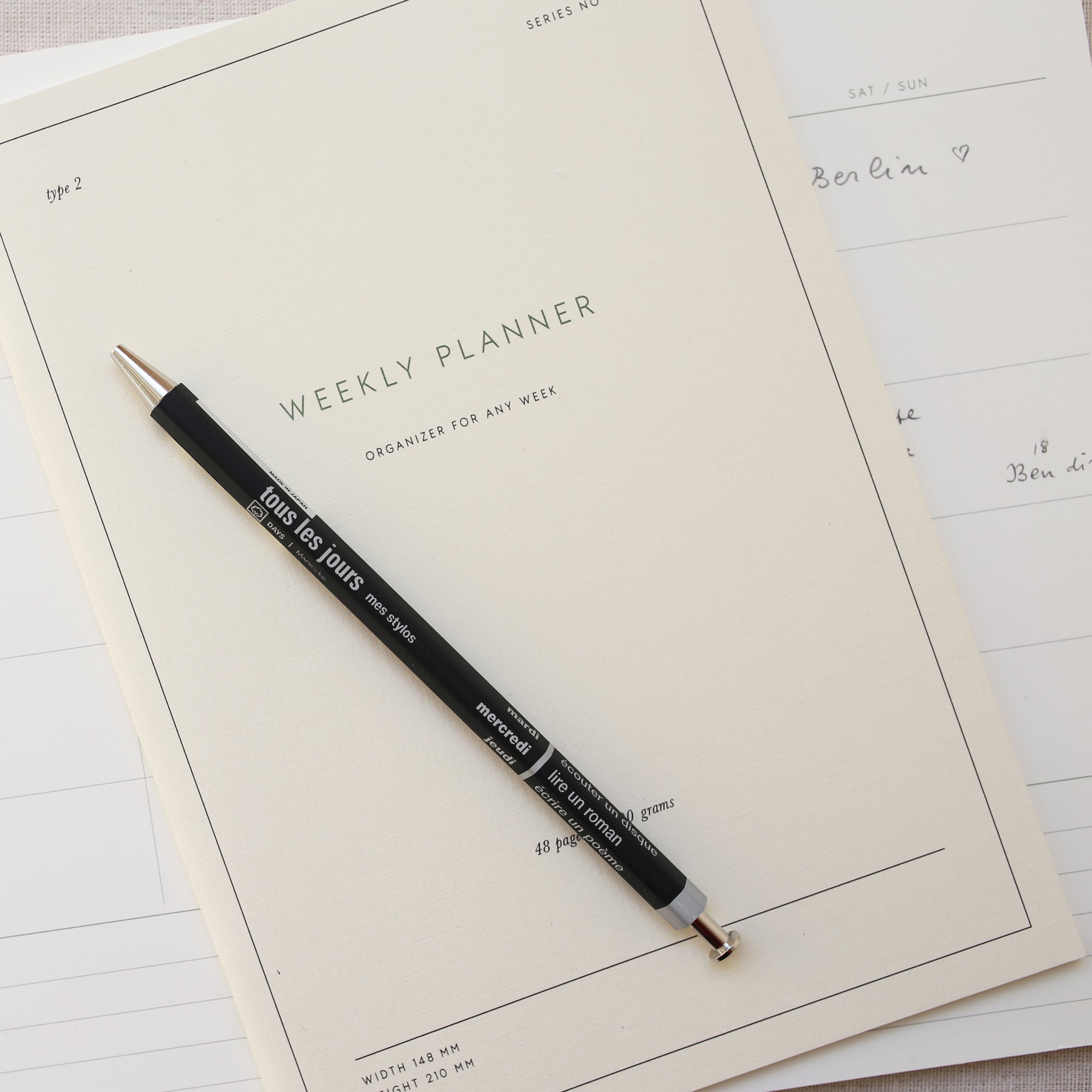 DAYS BALLPOINT PEN 0.5mm // BLACK