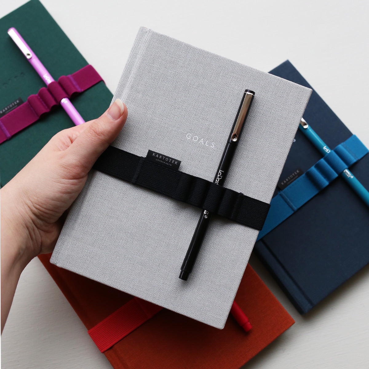 NOTEBOOK PEN STRAP A5 // BLACK