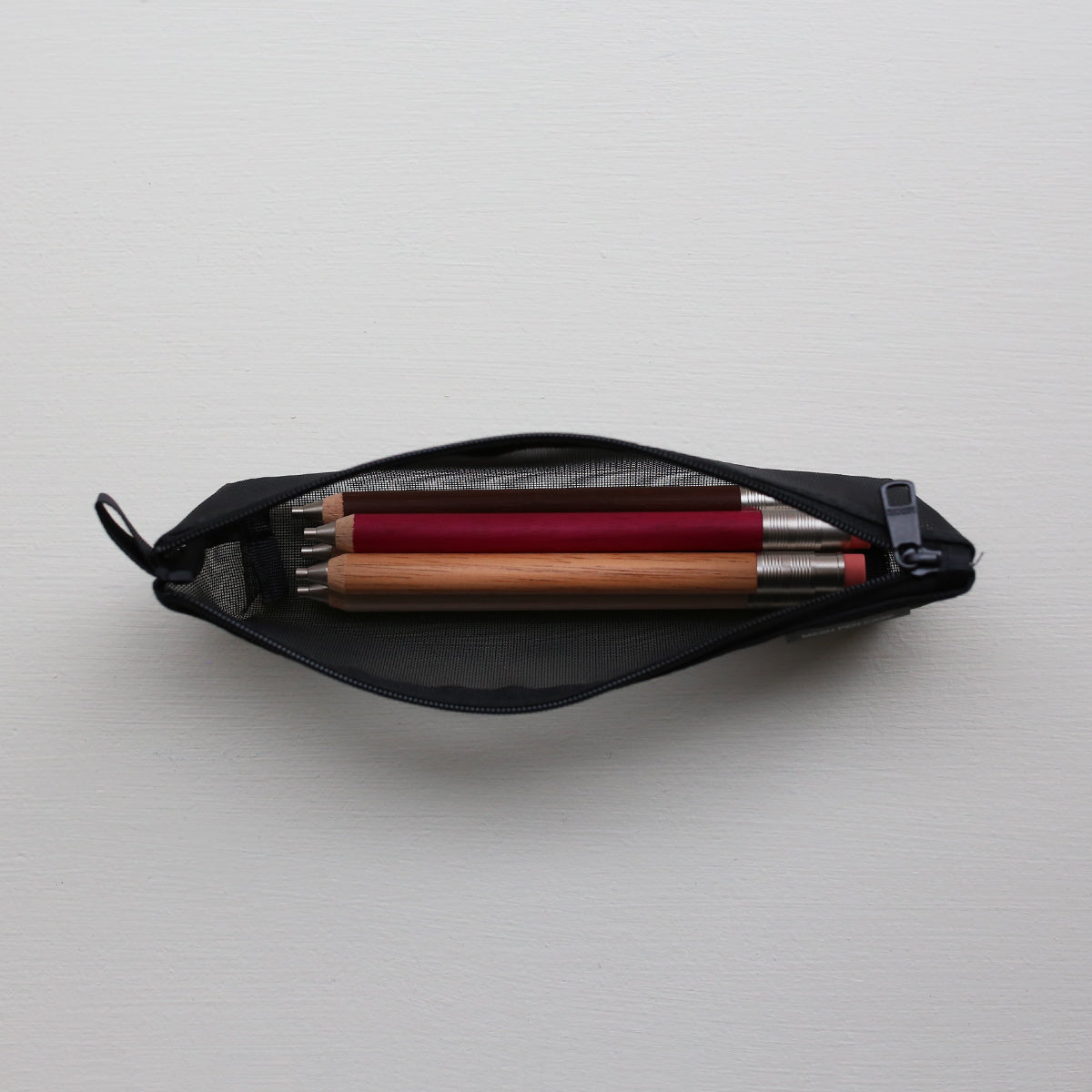 MESH MINI PEN POUCH // BLACK