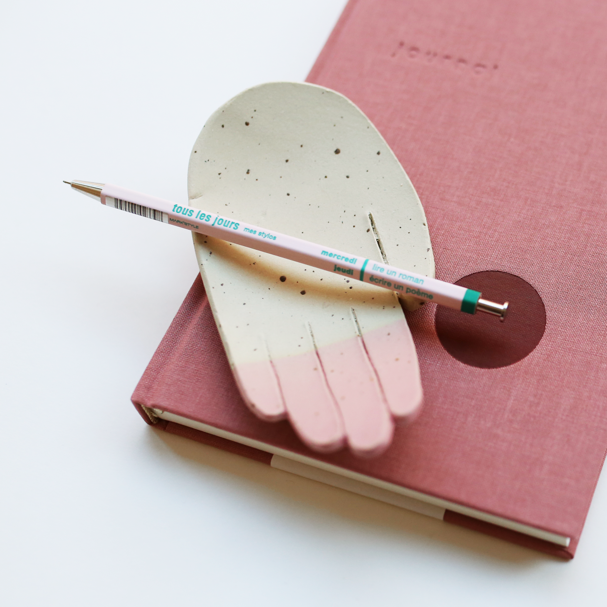 DAYS BALLPOINT PEN 0.5mm // LIGHT PINK