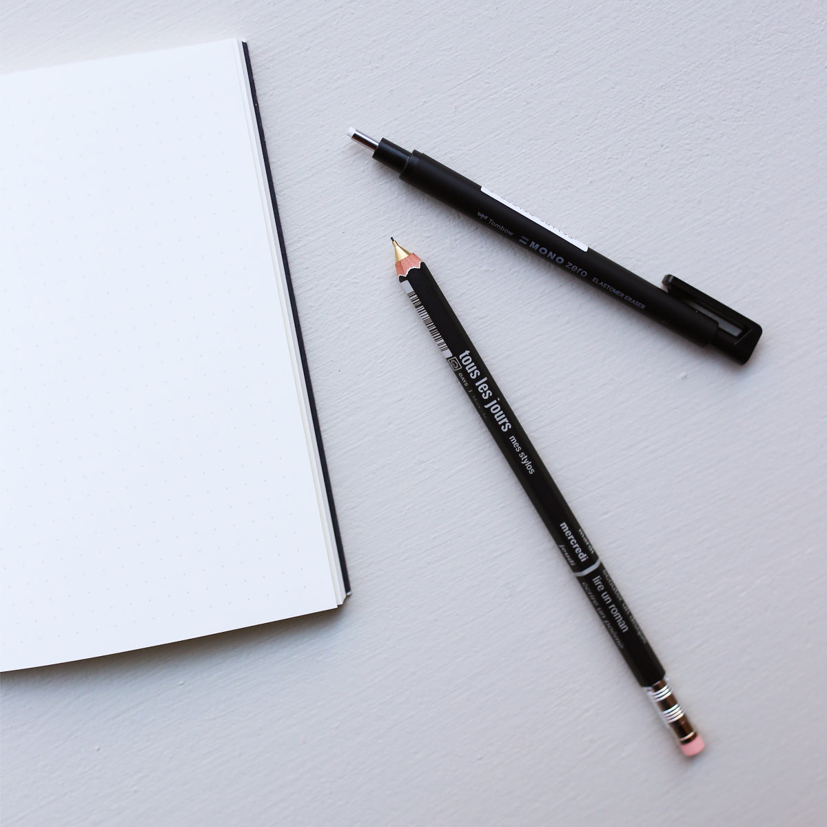 MONO ZERO VISKELÆDER PEN // SORT