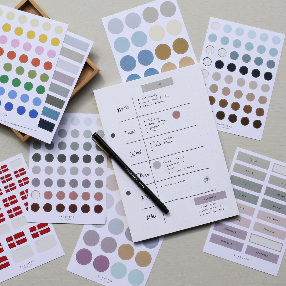 MINI DOT STICKERS // EARTH