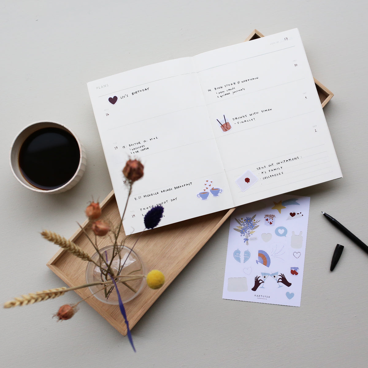 WEEKLY PLANNER NOTEBOOK