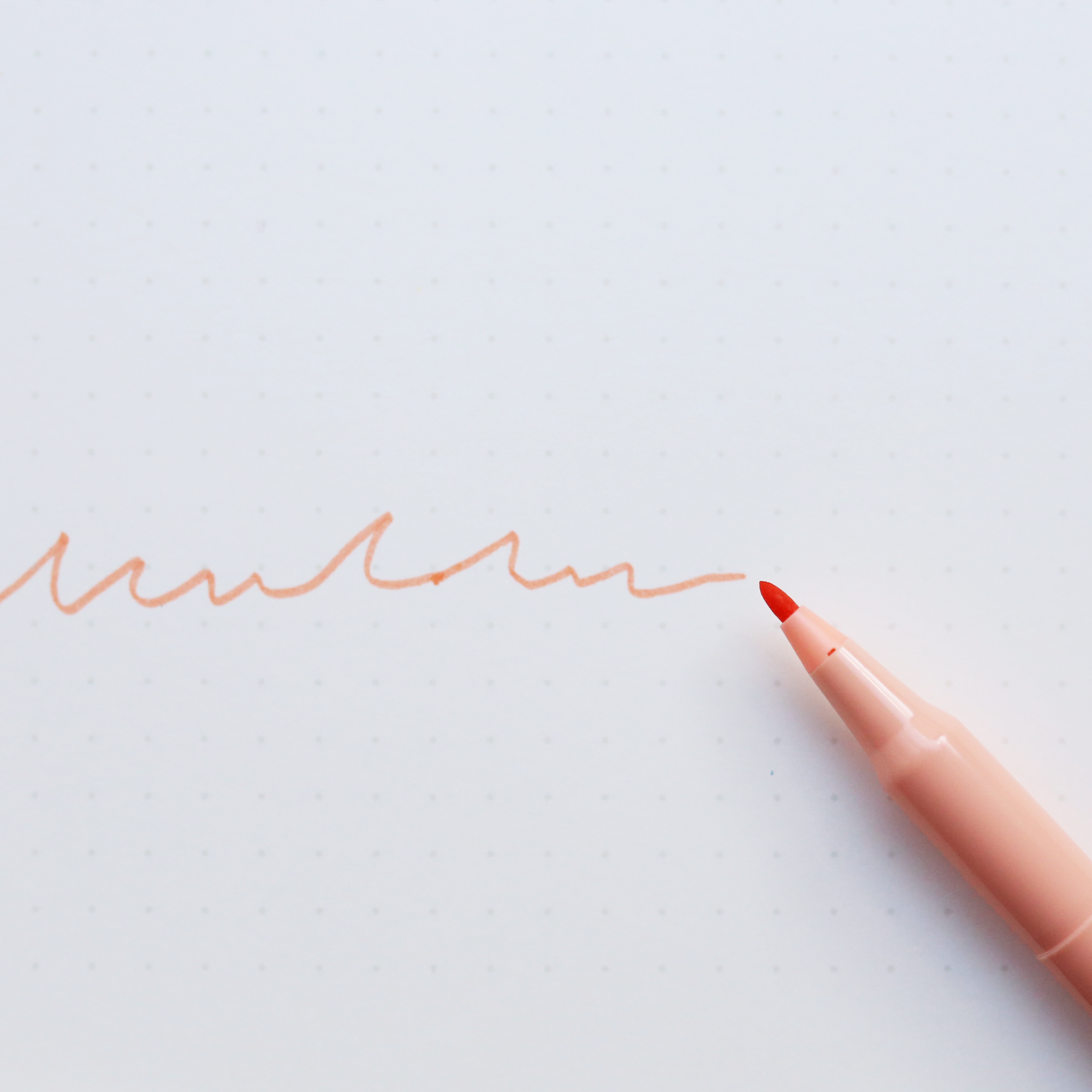 COLOR PEN // PALE ORANGE