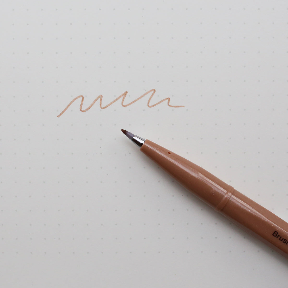 SIGN PEN BRUSH // PALE BROWN