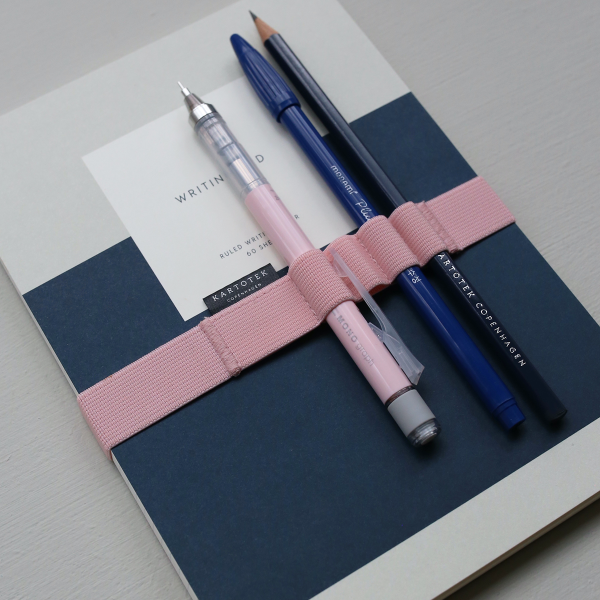 NOTEBOOK PEN STRAP A5 // PINK