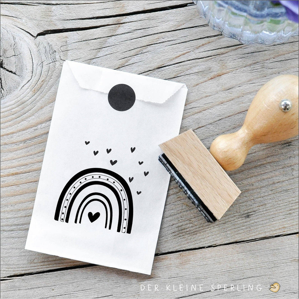 RUBBER STAMP // RAINBOW WITH HEARTS