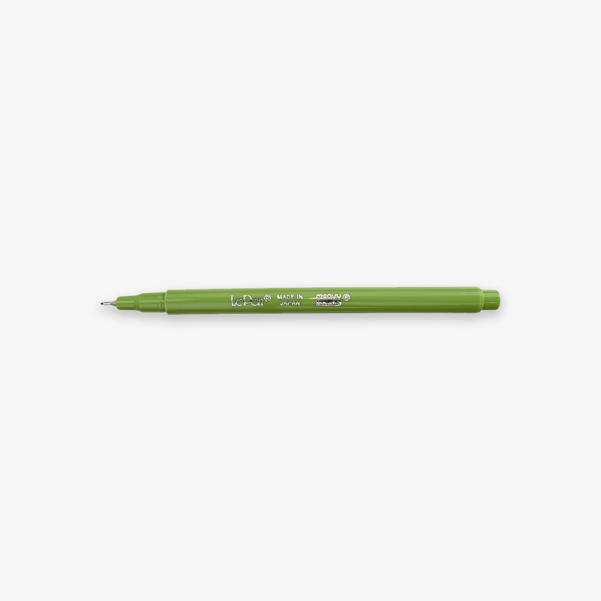 Le Pen felt-tipped fineliner from Marvy Uchida in the color matcha on a white background. 