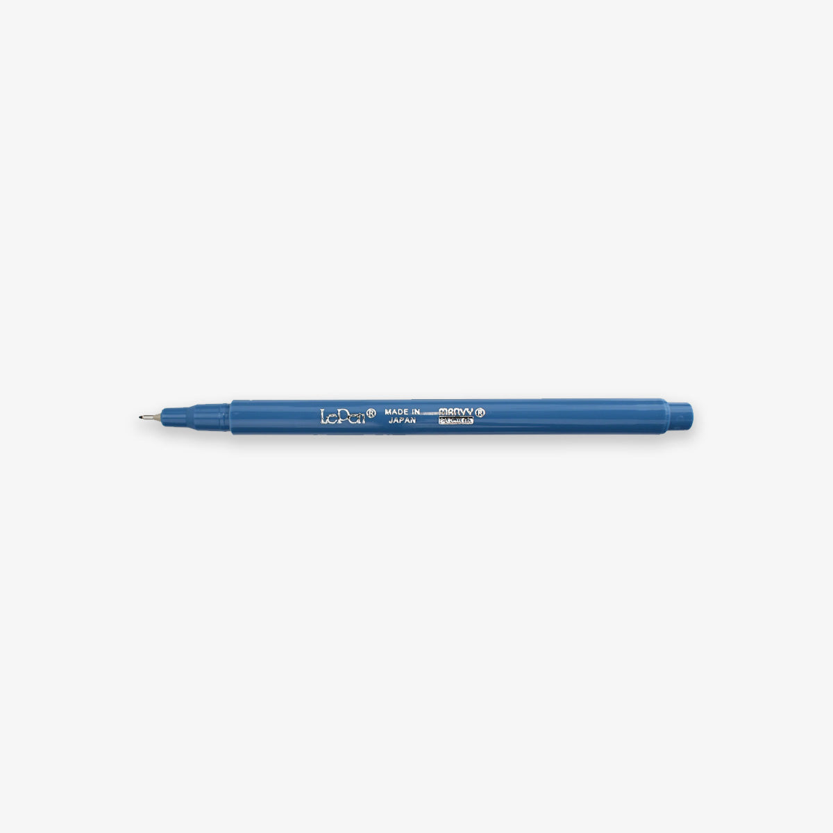 Le Pen felt-tipped fineliner from Marvy Uchida in the color steel blue on a white background. 