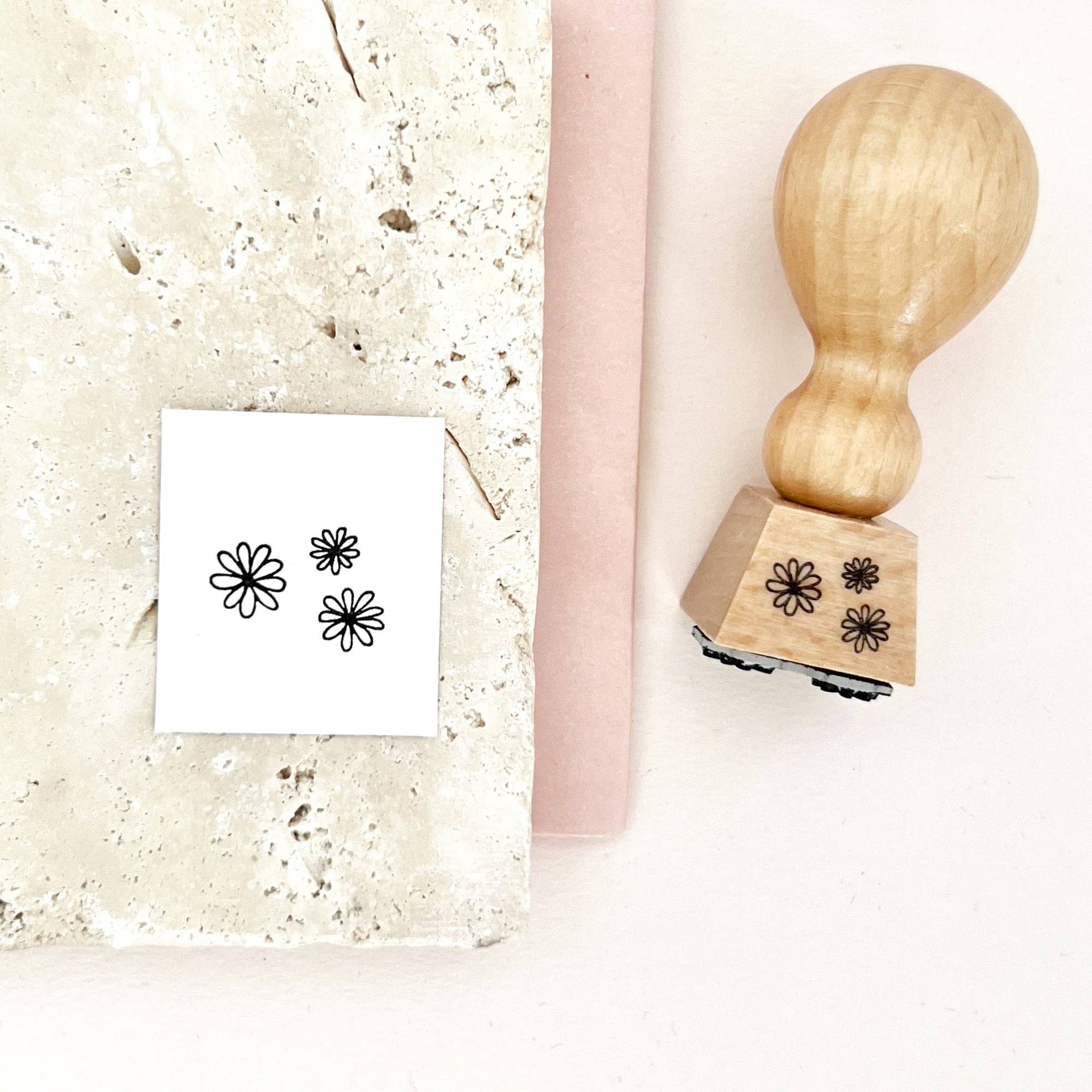 RUBBER STAMP // DAISIES