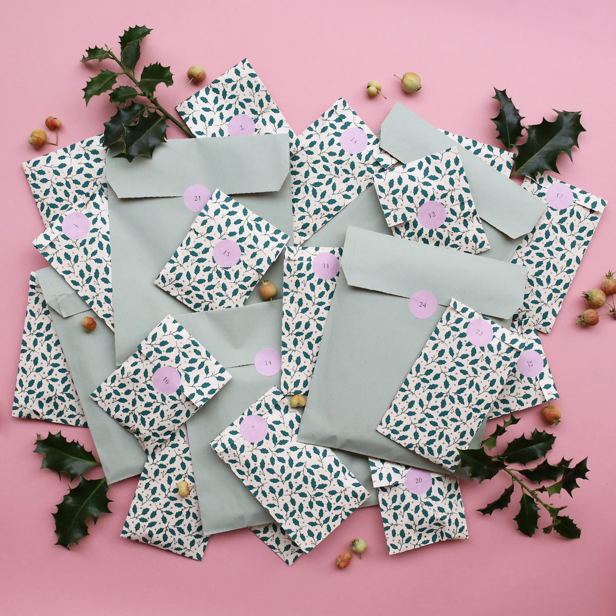 PATTERNED PAPER GIFT BAG // XS