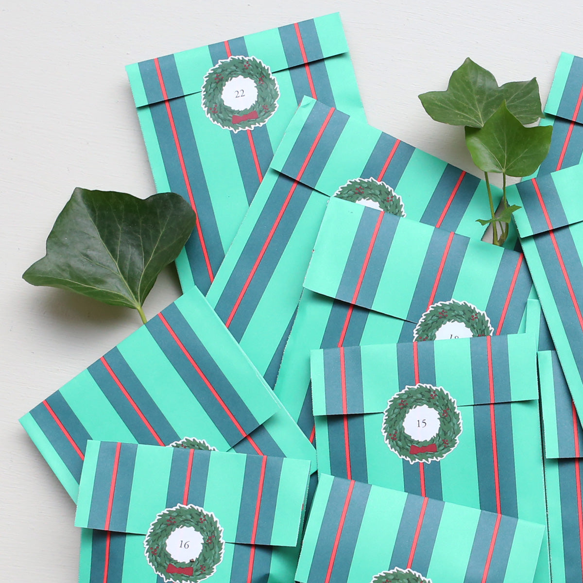 24-DAY ADVENT CALENDAR 2026 // 24 SURPRISES