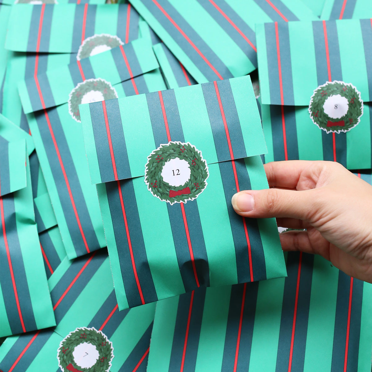 24-DAY ADVENT CALENDAR 2026 // 24 SURPRISES
