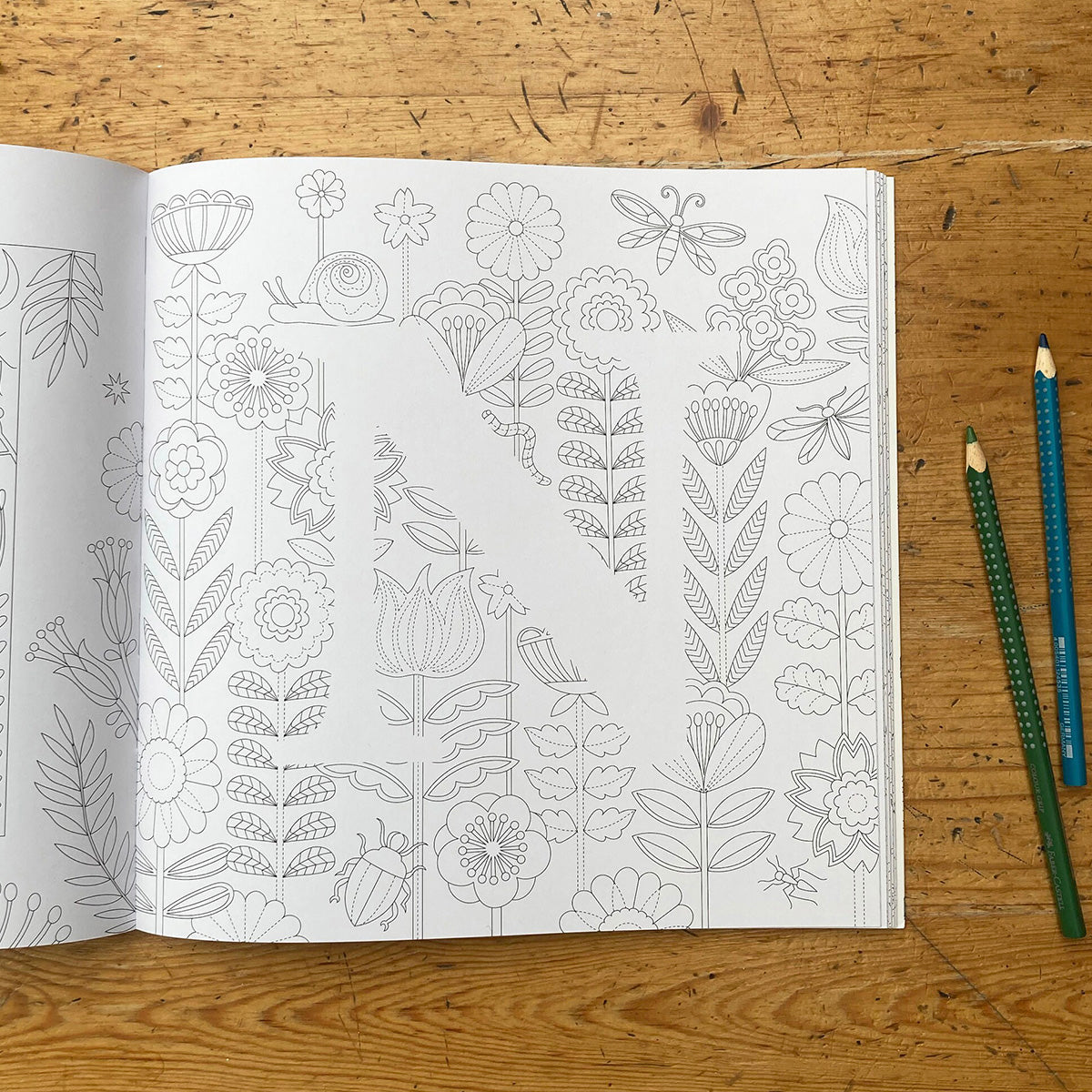 COLOURING BOOK // MAGGIE MAGOO'S AMAZING ALPHABET