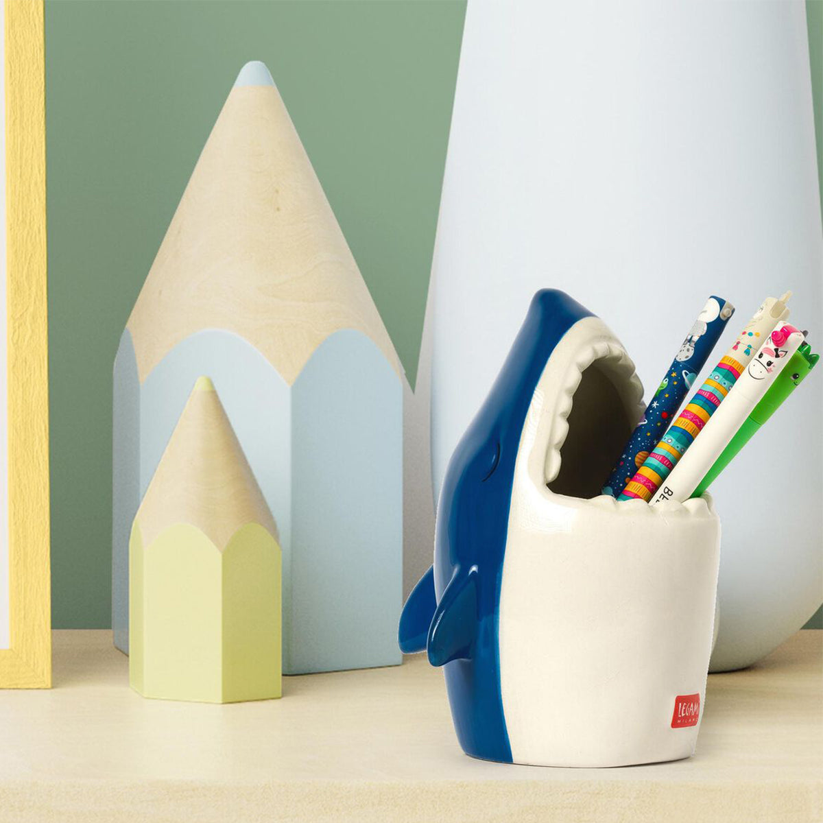 PEN HOLDER // SHARK