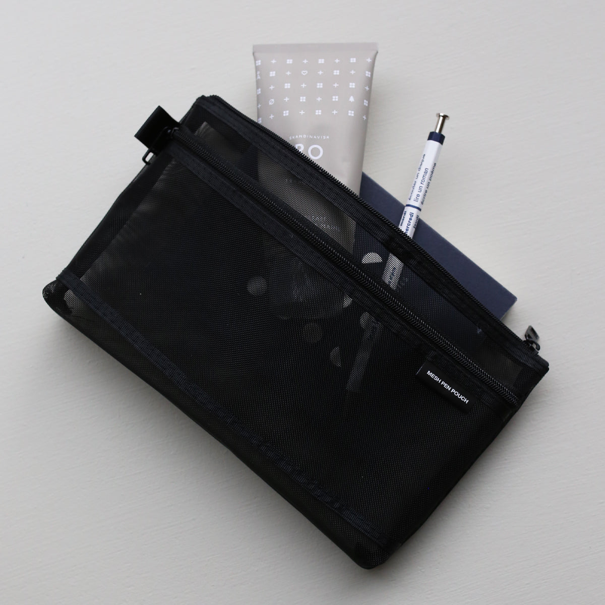 MESH PEN POUCH // BLACK