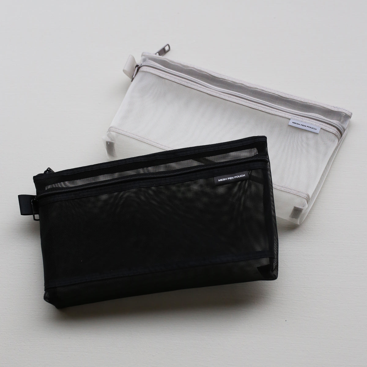 MESH PEN POUCH // GREY