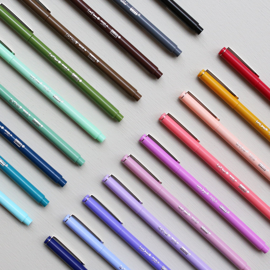 LE PEN FINELINER // BRUN