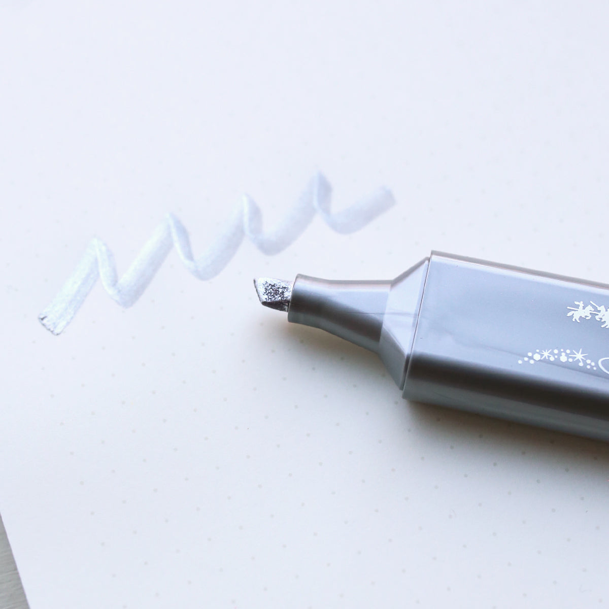 FABER-CASTELL HIGHLIGHTER // METALLIC SILVER