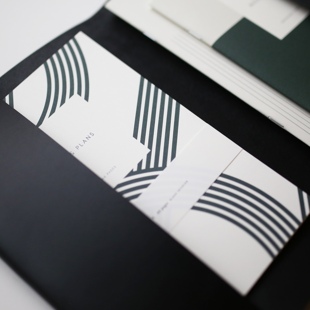 LÆDERMAPPE PORTFOLIO // SORT