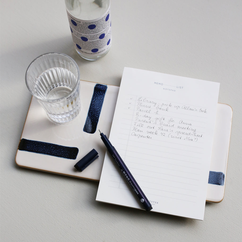 MEMO PAD // LIST
