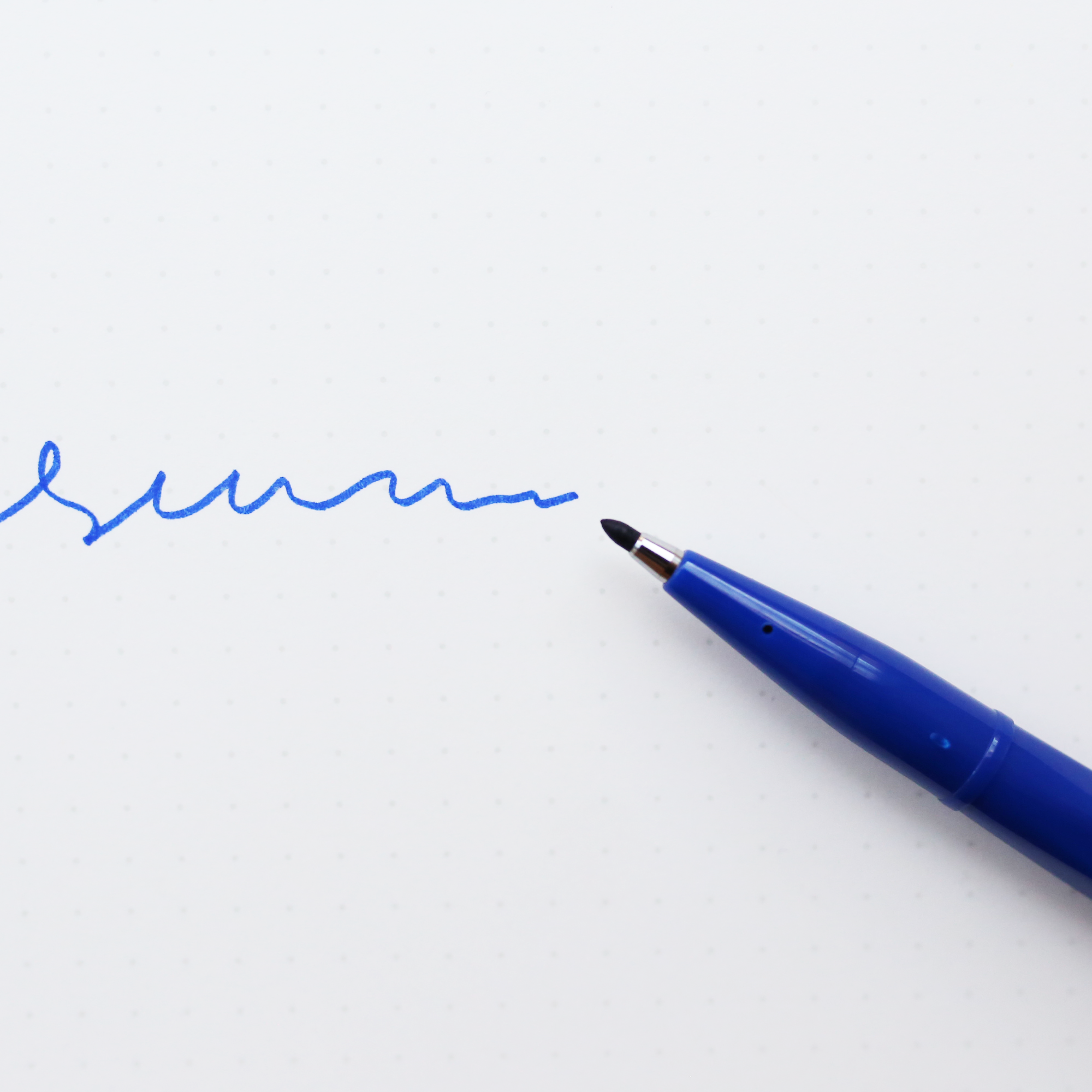 products/Pentel_Sign_Pen_Blue_02.png