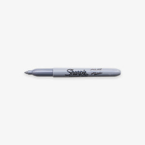 METALLIC PERMANENT MARKER PEN // SILVER